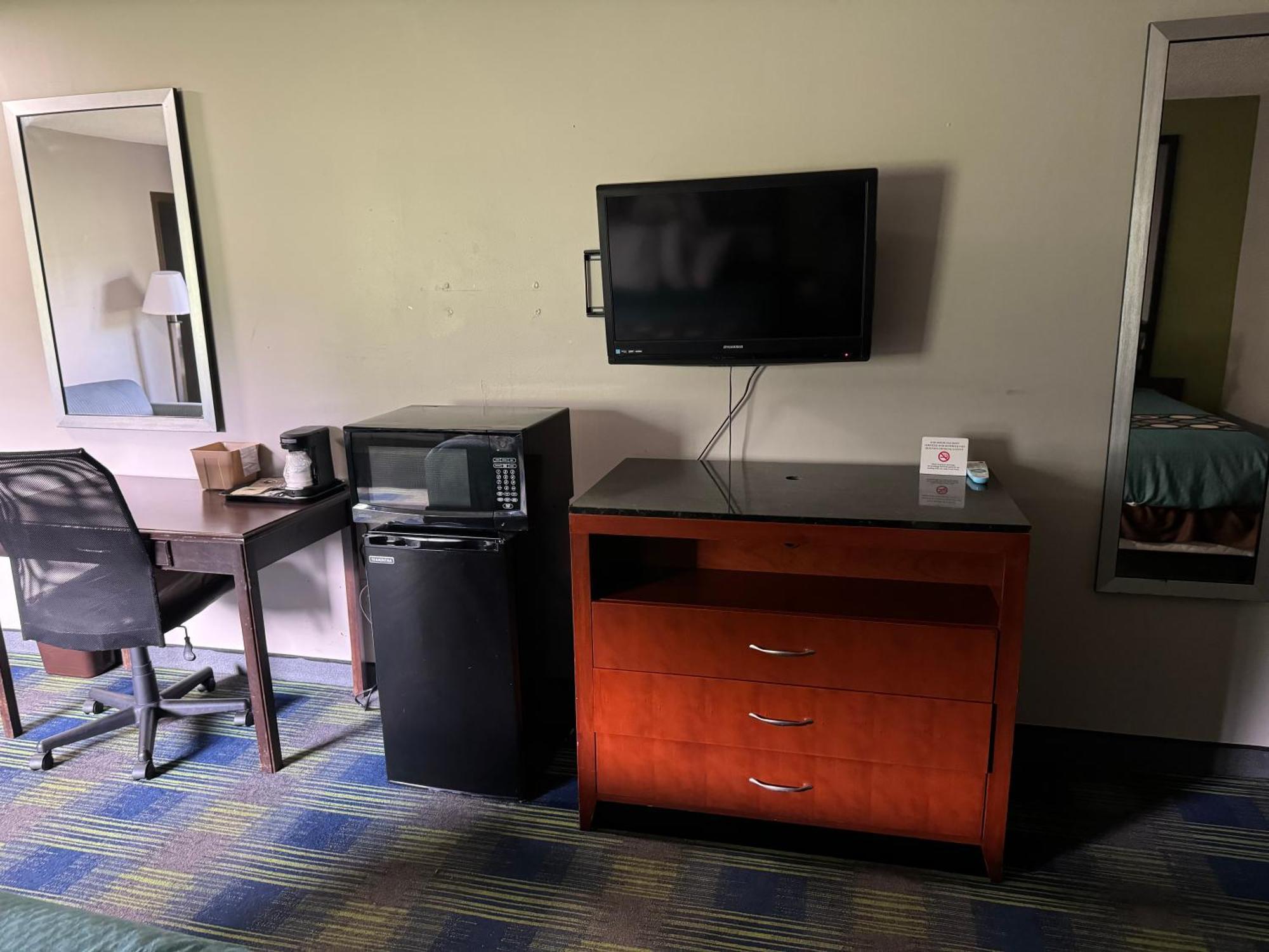 South Ridge Inn North Ridgeville Экстерьер фото