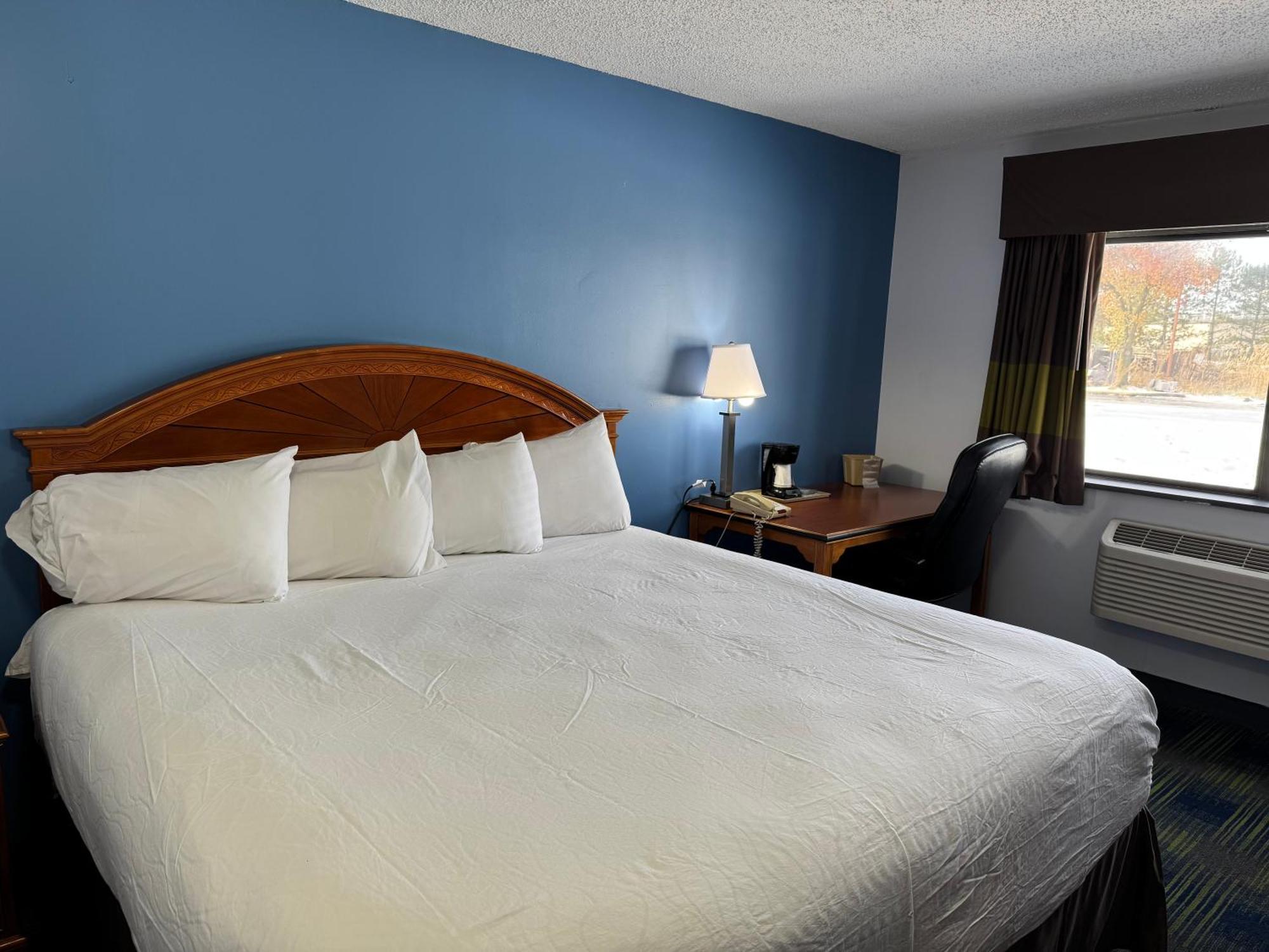South Ridge Inn North Ridgeville Экстерьер фото