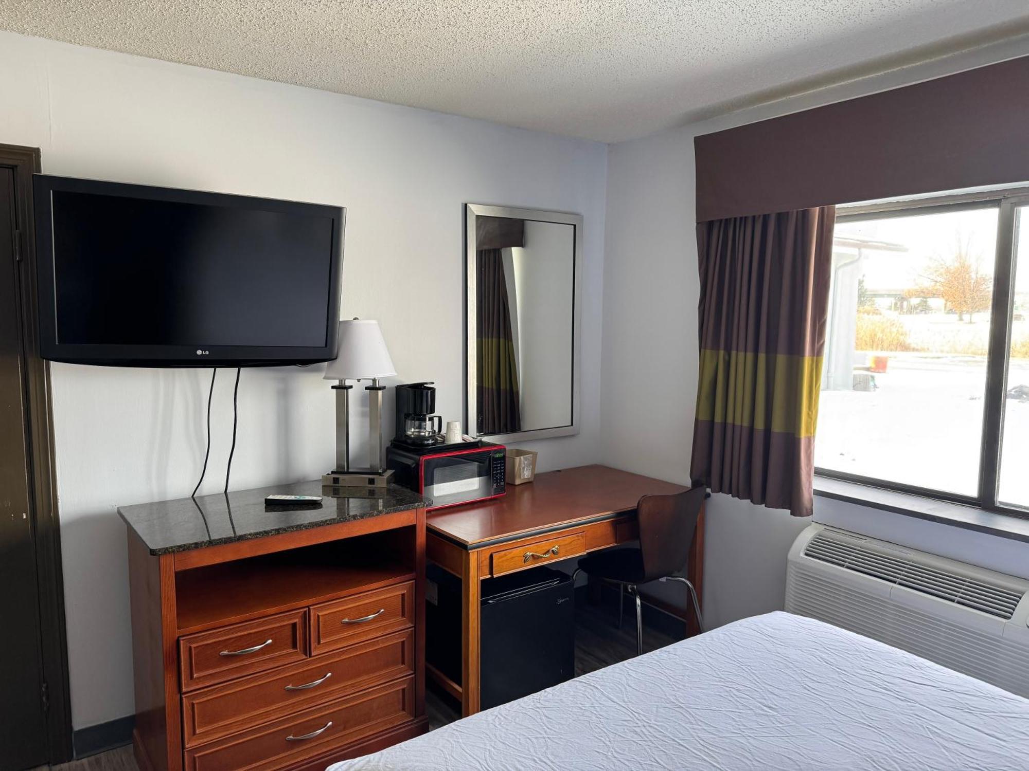 South Ridge Inn North Ridgeville Экстерьер фото